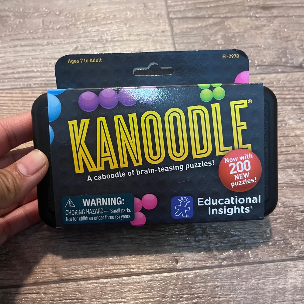 Educational Insights Kanoodle Brain Twisting 2-D & 3-D Solitaire Puzzle Game